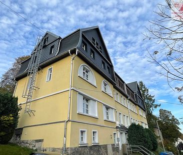 3-Raum-Wohnung in Schwarzenberg mit Einbauküche & neuen Fußböden - Foto 1