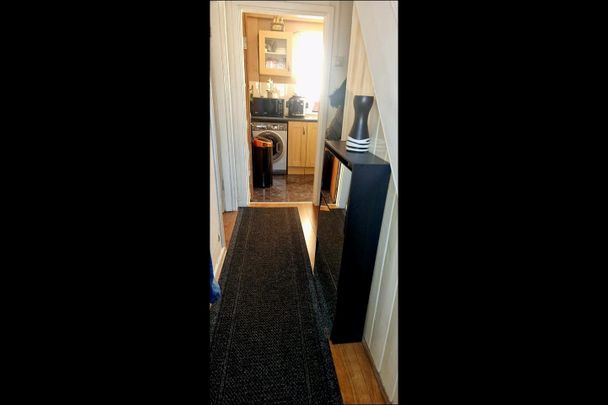 4 Bed Semi-Detached House, Lester Avenue, E15 - Photo 1