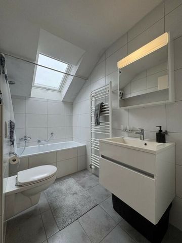 Schöne 2.5 Zimmerwohnung in Arch zu vermieten ! - Photo 2