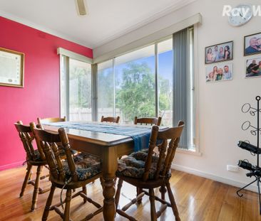 Family Home in Ideal Location - Photo 1
