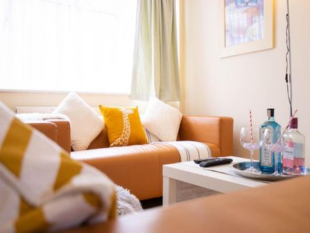 5 bedroom house to rent - Photo 3