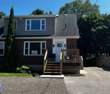 Gunn 9 | 9 Gunn Street, Barrie - Photo 1
