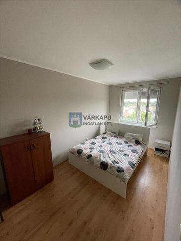 Kiadó újszerű állapotú lakás - Székesfehérvár - Photo 4