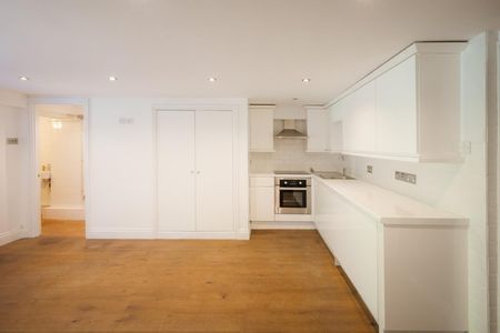 5 Bed House - Photo 2