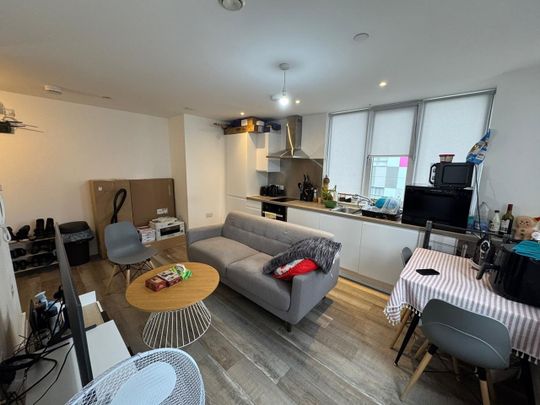 1 Bed Flat, Manchester, M16 - Photo 1