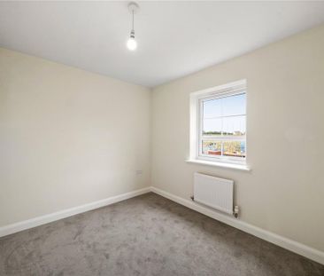 4 bedroom detached house to rent - Photo 5