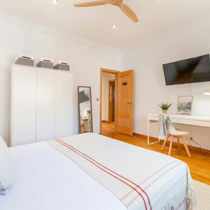 Via Augusta, Barcelona, Catalonia 08017 - Photo 1