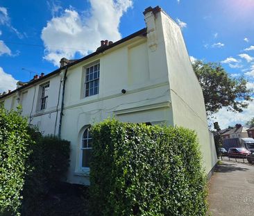 3 bedroom terraced house to rent - Photo 6