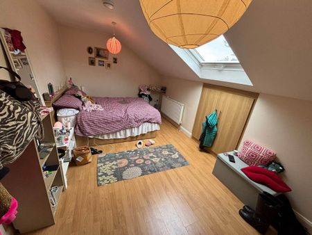5 bedroom semi-detached house to rent - Photo 3
