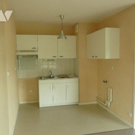 Proche centre-ville et commerces - appartement T2 - 45 m² habitables. - Photo 4