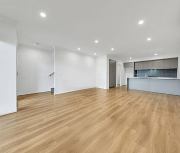 For Rent - $490 Per week! - Photo 2