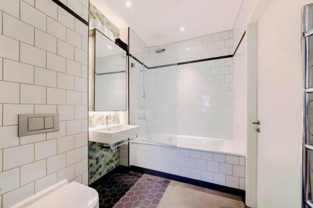 1 Bedroom 1 Bathroom - Photo 3