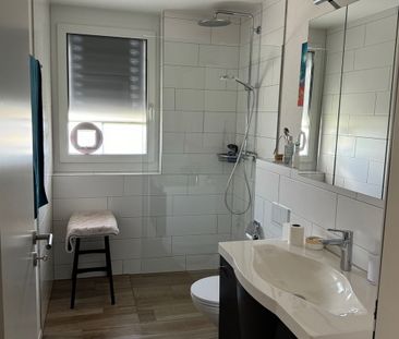 2.5 Zimmerwohnung in Wasterkingen - Foto 3