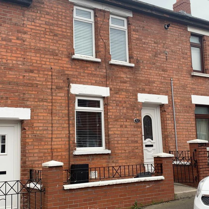 13 Richview Street, Belfast, BT12 6GP - Photo 1