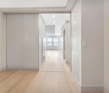 Evo Ottawa at 280 O'Connor — ADDITIONAL FIXED FEES $35 (TO INCLUDE HEAT, WATER AND INTERNET) - Photo 1