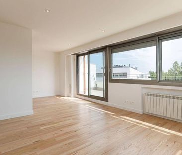 Luxury 5 room Detached House for rent in Sabadell, Catalonia - Photo 2