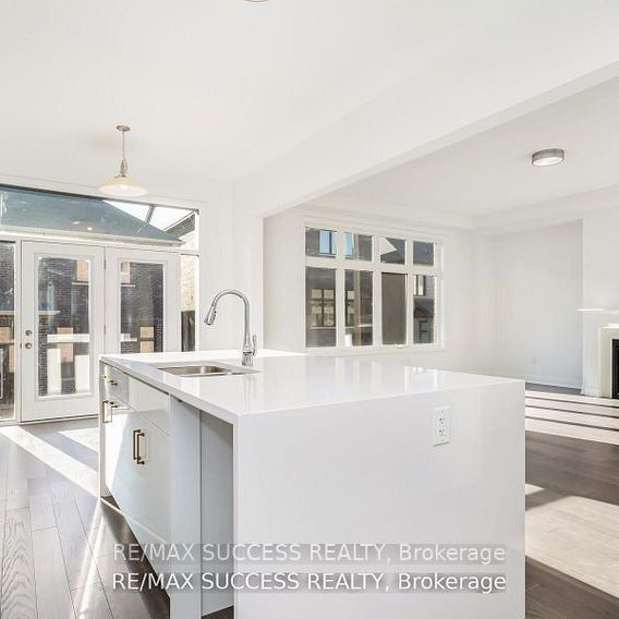 For Lease - 3130 Travertine Drive, Oakville, Ontario - Photo 1