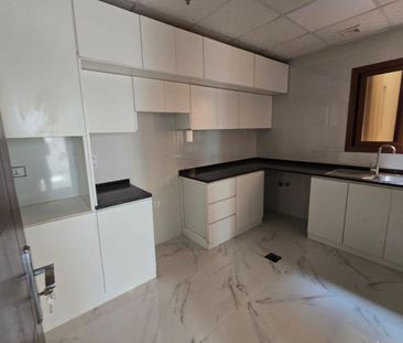 One bedroom and living room for annual rent in Al - Photo 3