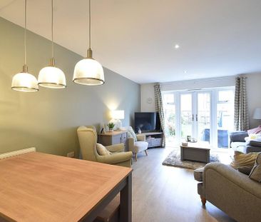 2 bedroom semi-detached house to rent - Photo 1