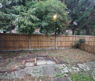 2 bedroom maisonette to rent - Photo 3