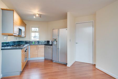 2 bedroom apartment to rent - Photo 3