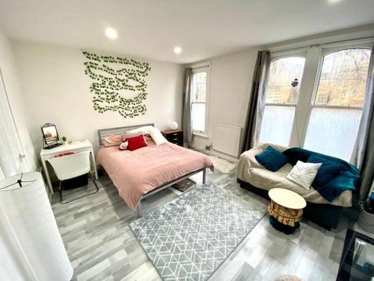 1 bedroom flat to rent - Photo 1