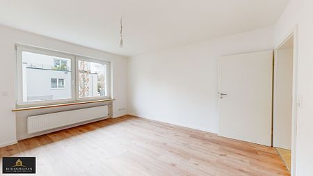 Komplett sanierte Wohnung mit großem Balkon und Einbauküche in absolut ruhiger Lage - Photo 3
