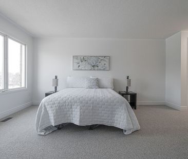 For Lease - 1114 Lindsay Drive, Oakville, Ontario - Photo 2