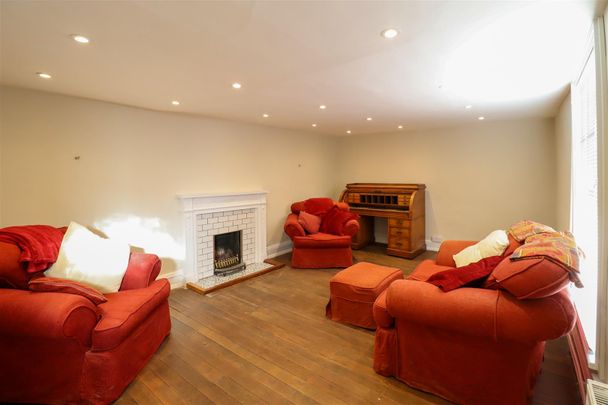 82 Main Street, Witchford - Photo 1