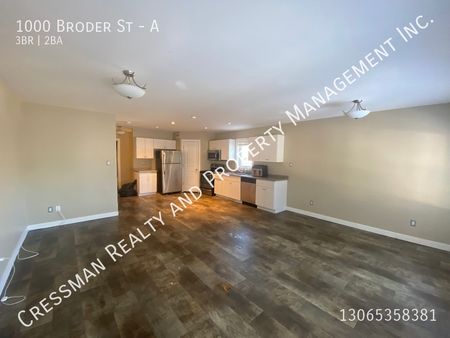 3 bed 1.5 bath - Photo 2