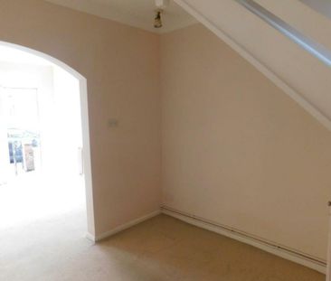 2 bedroom terraced house to rent - Photo 6