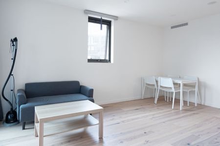 306/65 Cooyong Street, Braddon - Photo 4
