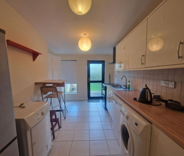 3 Springview Terrace, Commons Road, Farranree, Co. Cork - Photo 5