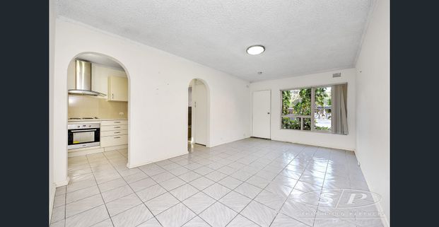 Ground floor apartment - Photo 1