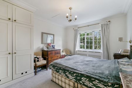 Gloucester Court, TW9, London - Photo 3