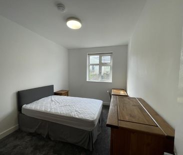 3 bedroom house share to rent - Photo 4