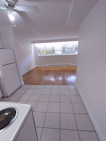 For Lease - 30 Annapearl Court Unit# Apt. 1, Toronto, Ontario - Photo 5