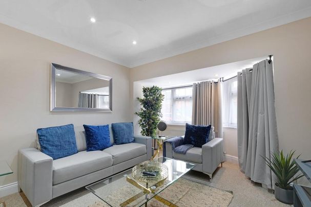 4 bedroom detached house to rent - Photo 1