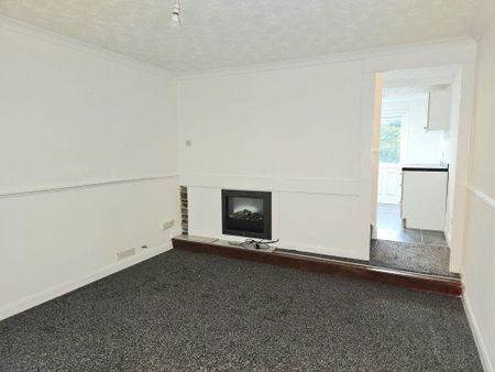 2 bedroom terraced house to rent - Photo 4
