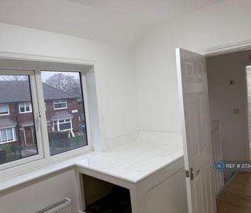 3 bedroom semi-detached house to rent - Photo 6