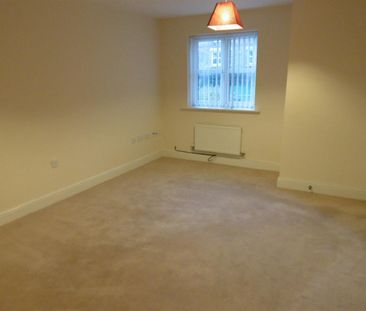 Royal Troon Drive, Wakefield, West Yorkshire - Photo 5