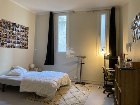 Location Appartement 3 pièces 61m² - Photo 4
