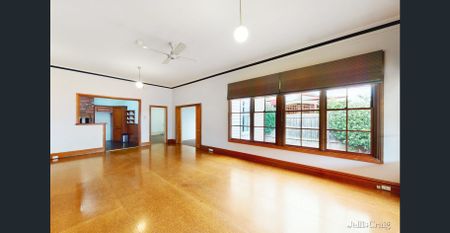 Large Victorian Home in Paramount Location - Photo 3