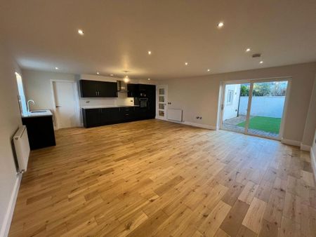 4 bedroom terraced house to rent - Photo 2