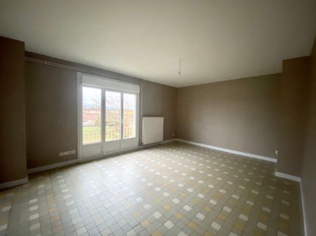 APPARTEMENT T3 EN LOCATION GUEUGNON DANS UN CADRE DE VERDURE - Photo 2