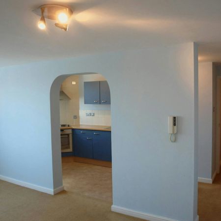 Apartment to rent on - Photo 3