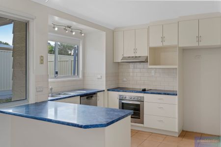 11 Mitre Street, Holmview QLD 4207 - House For Rent | Domain - Photo 4