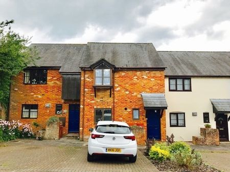 Furzedown Mews, Hythe - Photo 2