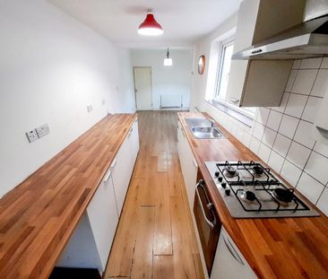 2 bedroom House To Let - Photo 1