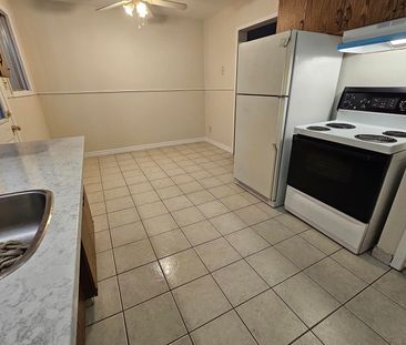 For Lease - 560A Brookhaven Crescent, Waterloo, Ontario - Photo 3